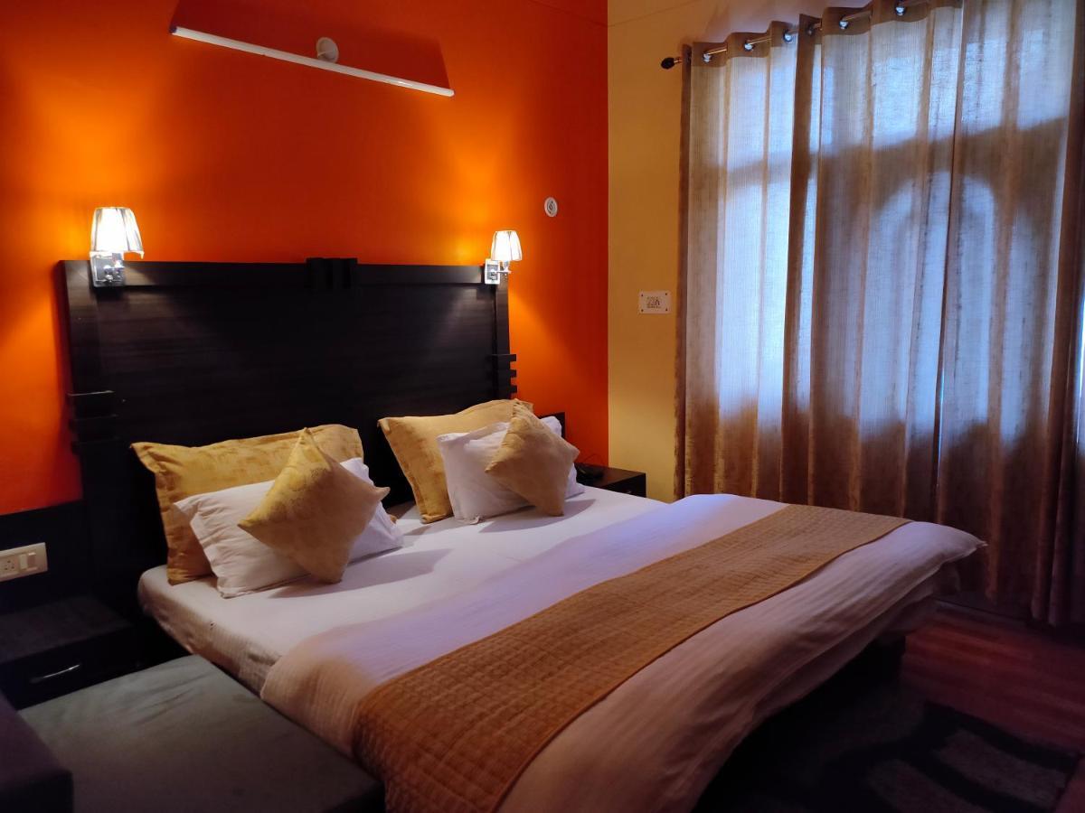Uday Palace Joshimath Otel Dış mekan fotoğraf