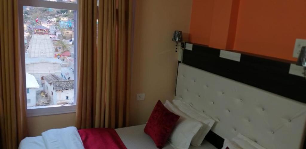 Uday Palace Joshimath Otel Dış mekan fotoğraf