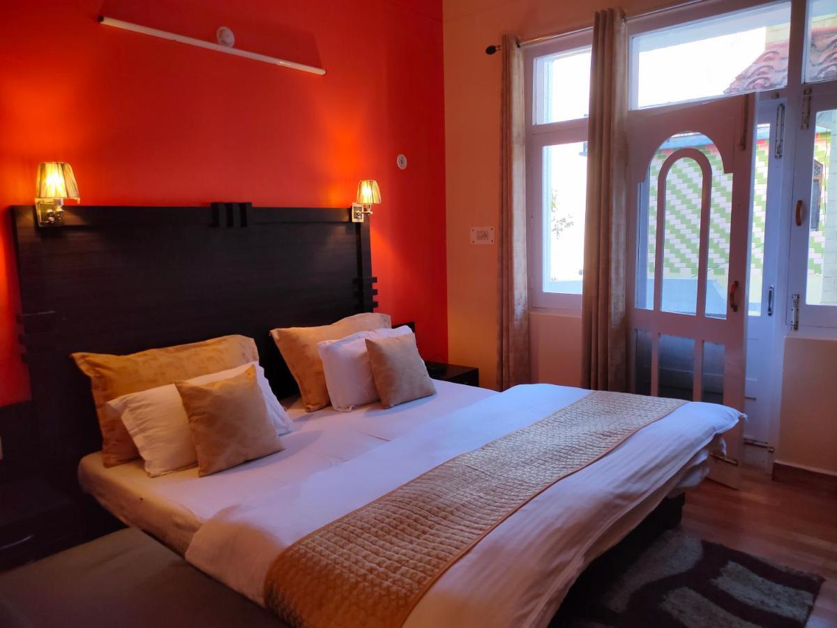 Uday Palace Joshimath Otel Dış mekan fotoğraf